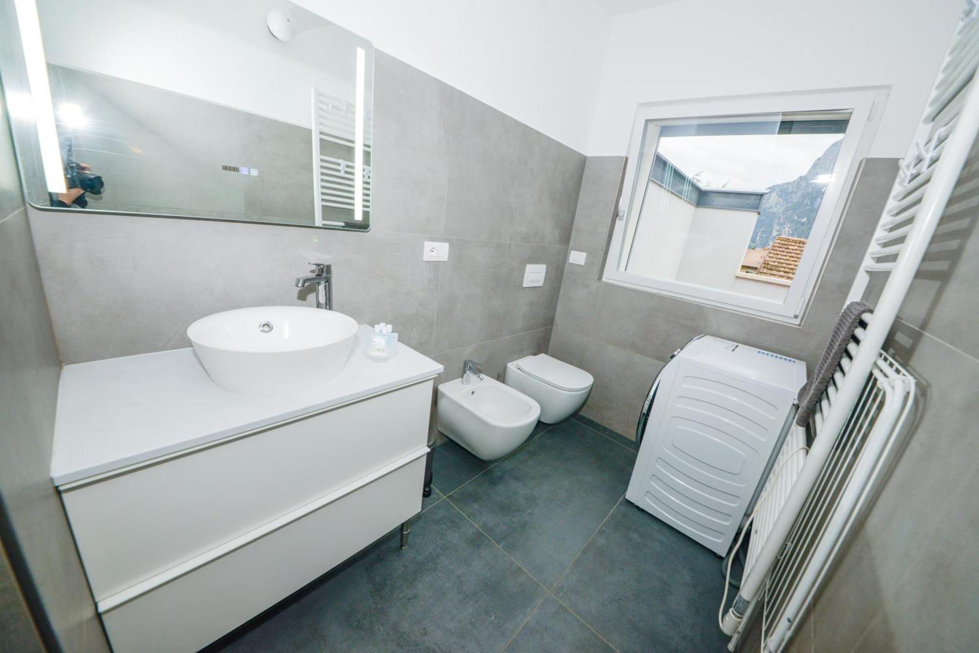 Apartament Garda Family & Solarium Riva Zewnętrze zdjęcie
