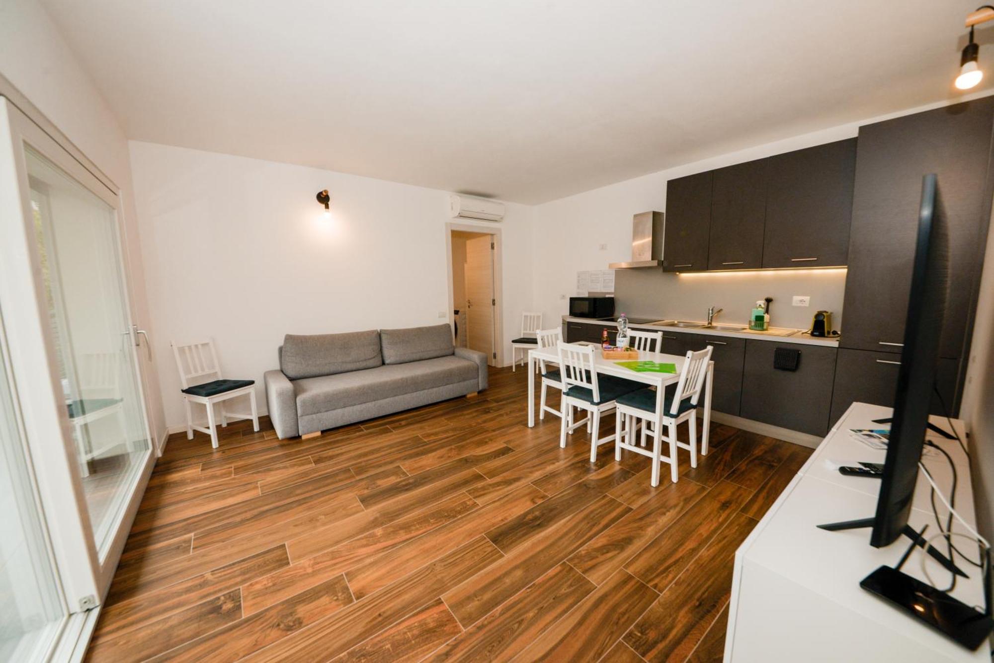 Apartament Garda Family & Solarium Riva Zewnętrze zdjęcie